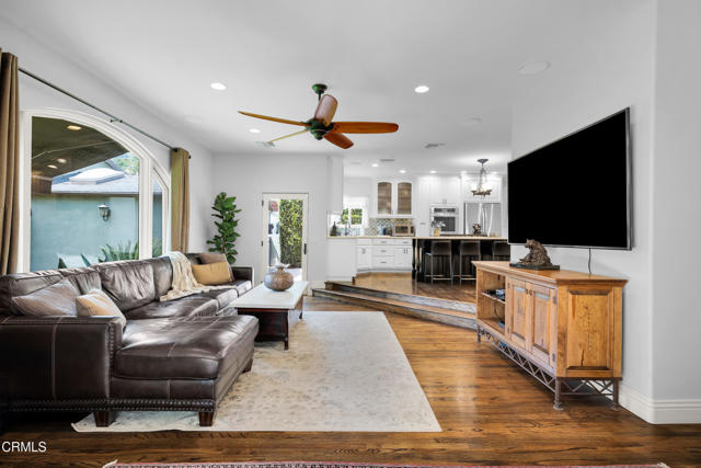 171 N Sunset Place, Monrovia CA: https://media.crmls.org/mediaz/d77b425f-be86-40e0-898c-b7591b301ed0.jpg