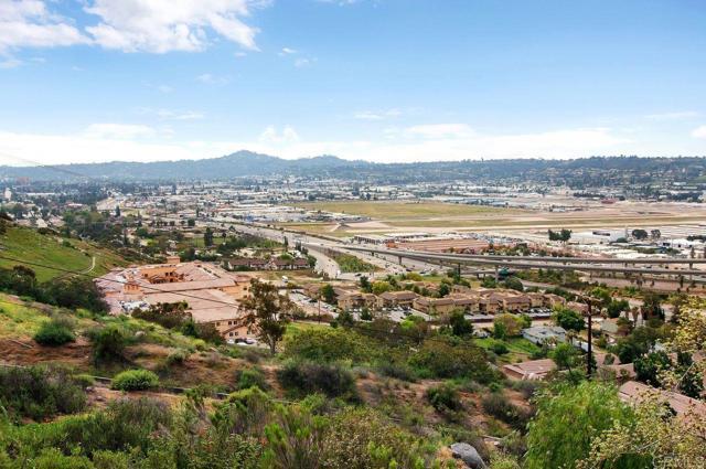 1605 Calabria Street, Santee CA: https://media.crmls.org/mediaz/d77bd24d-2c24-411b-a212-2f80484c790c.jpg