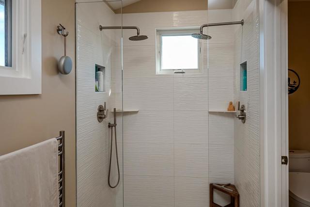 625 W Glen Way, Woodside CA: https://media.crmls.org/mediaz/d77d08b5-64bf-4564-a2e1-e7870a3e83ce.jpg