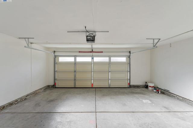 3856 Jacana Lake Ct, Fremont CA: https://media.crmls.org/mediaz/d77d82d4-8566-4975-9340-f6505195edc1.jpg