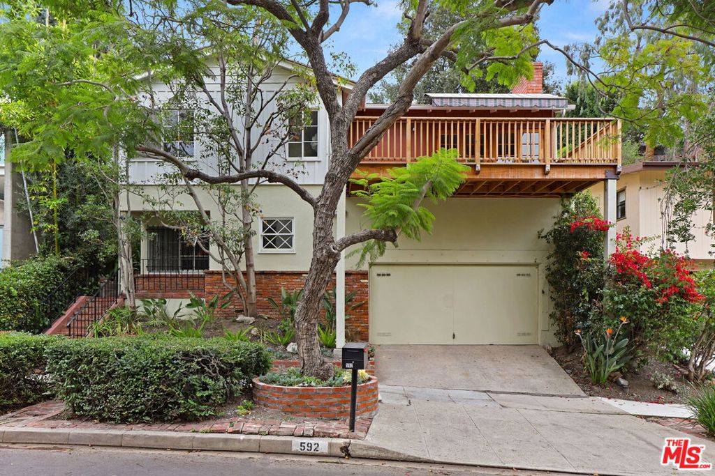 592 DRYAD Road