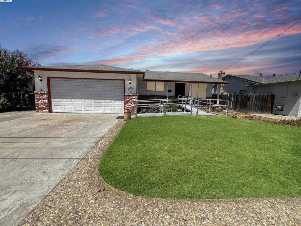 165 Curtis Dr