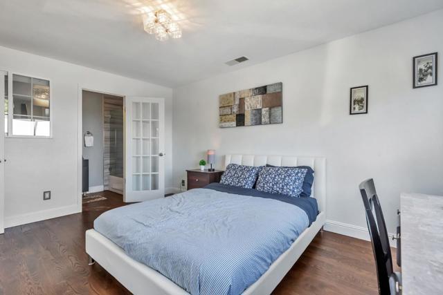 347 Rolling Hills Avenue, San Mateo CA: https://media.crmls.org/mediaz/d77ea8eb-0d7d-4dac-9fbd-ea40c7286031.jpg