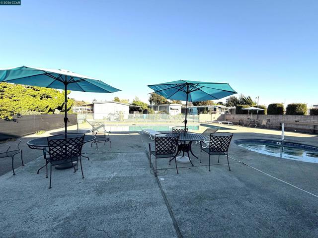 244 American Canyon Rd, American Canyon CA: https://media.crmls.org/mediaz/d77f2134-7f1a-467e-bb62-dbfe45becc5b.jpg