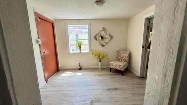 315 Garden Street, East Palo Alto CA: https://media.crmls.org/mediaz/d77fbcba-a88e-49a4-9279-34c6bae0acd7.jpg