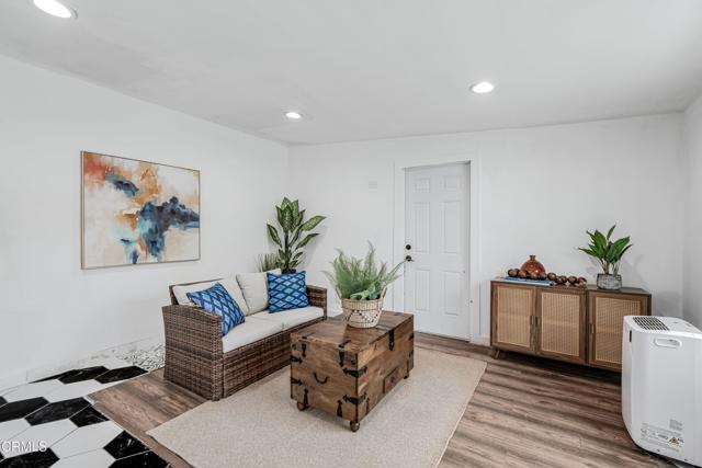 Detail Gallery Image 25 of 37 For 1892 Dunnigan St, Camarillo,  CA 93010 - 3 Beds | 2 Baths