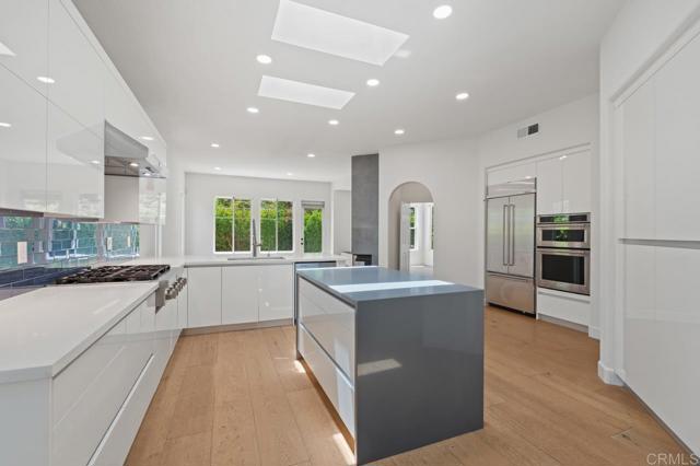 Detail Gallery Image 20 of 75 For 2327 Falkirk Row, La Jolla,  CA 92037 - 3 Beds | 3/1 Baths