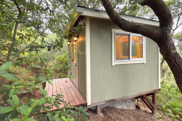 122 Strawberry Canyon Road, Royal Oaks CA: https://media.crmls.org/mediaz/d782e8c4-a50c-4875-b7d5-98dd3e6985ea.jpg