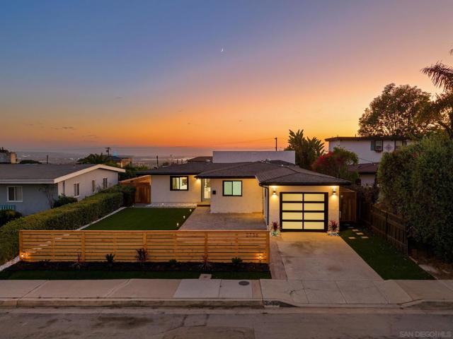 2736 Burgener Blvd, San Diego CA: https://media.crmls.org/mediaz/d783773e-be0c-4102-839d-6210498d8dfb.jpg
