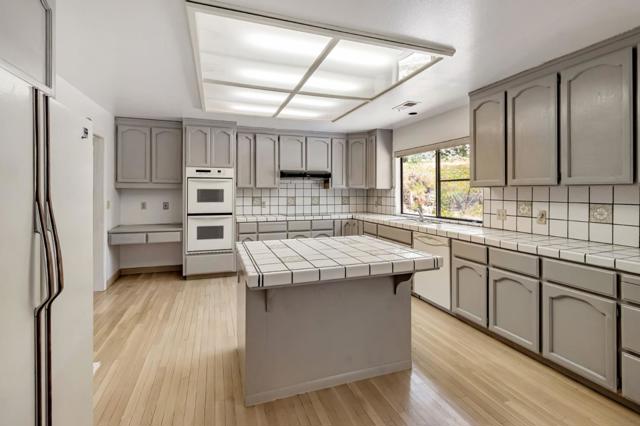 15231 Skyview Drive, San Jose CA: https://media.crmls.org/mediaz/d783e1a2-2d1e-4b7d-9281-a4dceea79c43.jpg