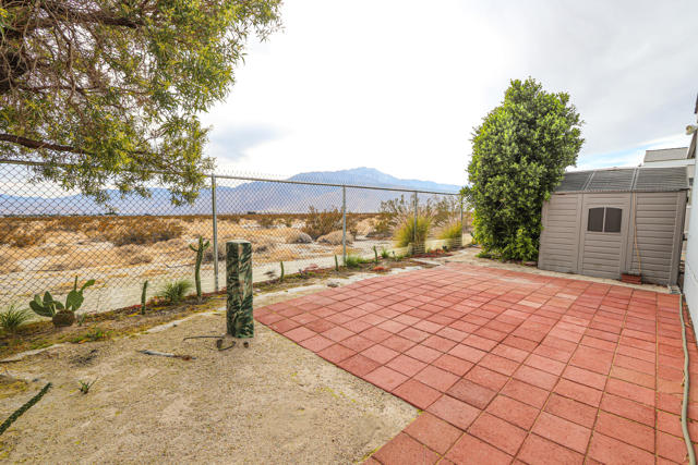Image 17 of 18 For 14777 Palm Drive 83