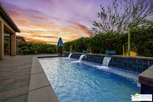 14 Cork Tree, Rancho Mirage CA: https://media.crmls.org/mediaz/d7842984-30f4-4707-8a65-a8cbdeecfa5c.jpg