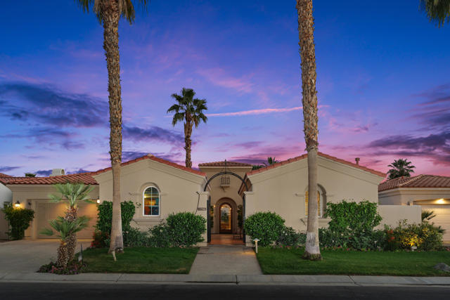 81655 Brown Deer, La Quinta CA: https://media.crmls.org/mediaz/d7849cd6-886f-4d5a-994a-cf2607e06c1d.jpg