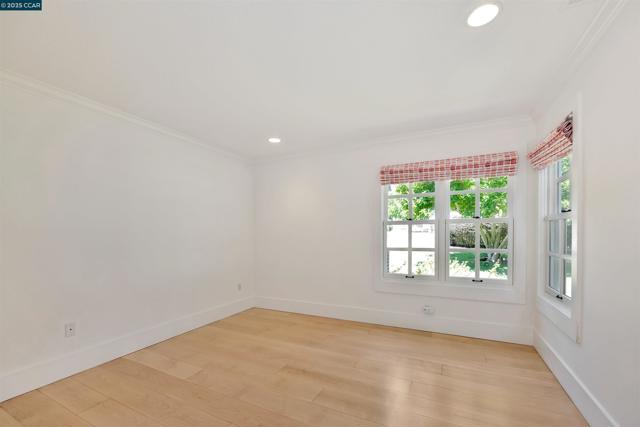 772 John Way, Lafayette CA: https://media.crmls.org/mediaz/d784c283-02a1-4675-bfdb-c3aa421bb617.jpg