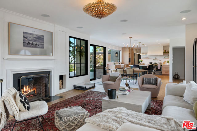 2720 Hollyridge Drive, Los Angeles CA: https://media.crmls.org/mediaz/d7857c9b-32df-44a3-aa4b-b5f2b0994c30.jpg