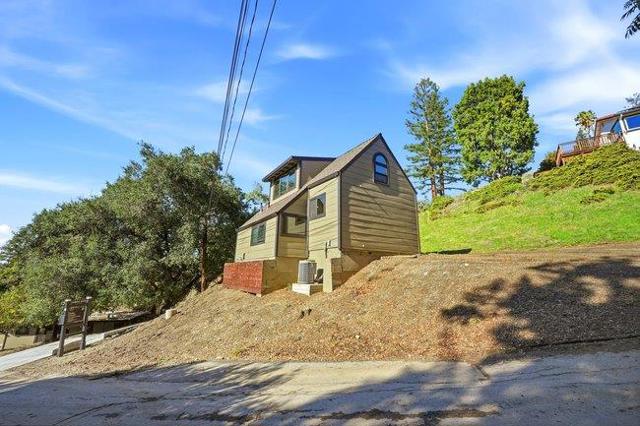 11265 Canyon Drive, San Jose CA: https://media.crmls.org/mediaz/d7861dc0-5252-461c-aa15-96ac8e381821.jpg