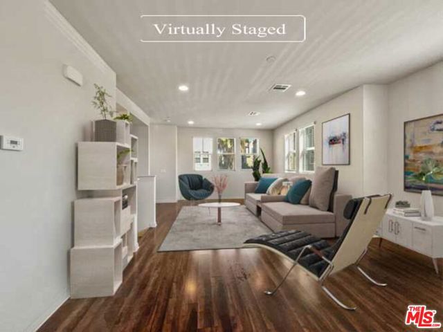 14114 West Oak Lane photo 2