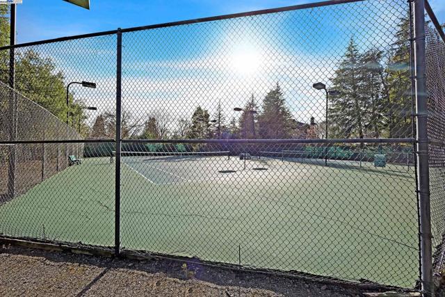 254 Eastridge Dr, San Ramon CA: https://media.crmls.org/mediaz/d786e840-5662-457f-99a8-27b1f0baebfd.jpg