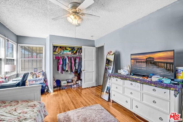 1616 W 108th Street, Los Angeles CA: https://media.crmls.org/mediaz/d7870f28-4893-4b01-80c0-d9ee076239c5.jpg