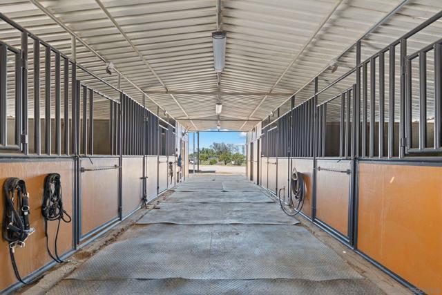 34020 Madera De Playa, Temecula CA: https://media.crmls.org/mediaz/d78807b6-a578-4f15-8aa4-8438d7e5dbf0.jpg