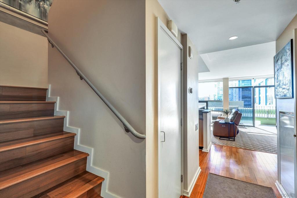 350 11th Ave - photo 18