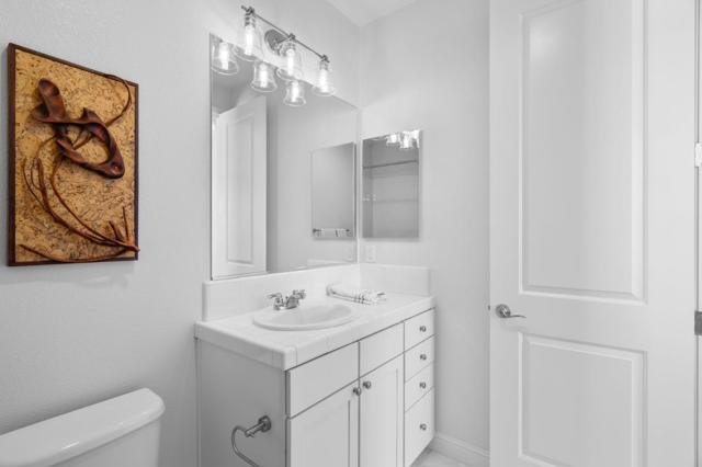 641 Turnbuckle Drive, Redwood City CA: https://media.crmls.org/mediaz/d789a80b-a946-45f0-a790-64b991d93fdd.jpg