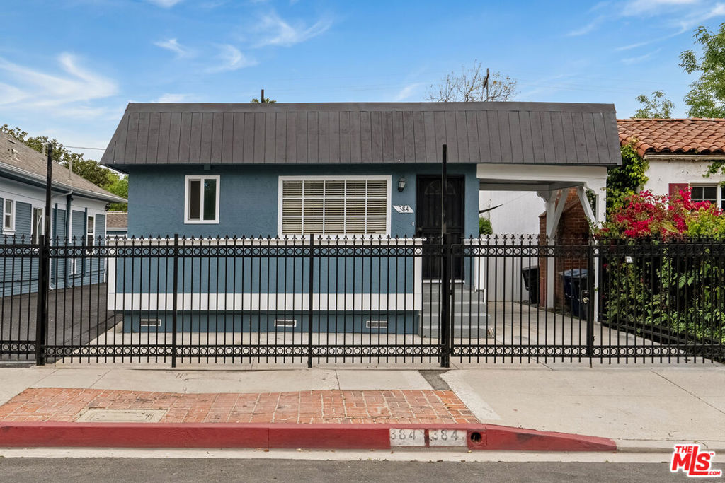 384 N San Vicente Boulevard
