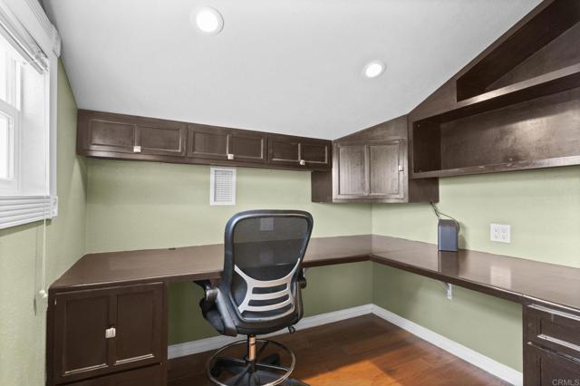 Detail Gallery Image 19 of 38 For 2075 Pierce Ct, El Cajon,  CA 92019 - 4 Beds | 3 Baths