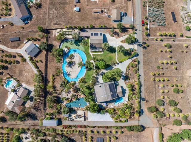 31121 Stardust Ln, Valley Center CA: https://media.crmls.org/mediaz/d78aa0fc-3ec6-4628-8c55-aff9e8598d82.jpg
