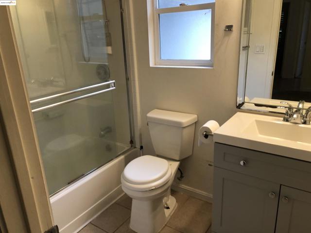 2174 Sugartree Dr, Pittsburg CA: https://media.crmls.org/mediaz/d78ca4f1-13a1-48b5-8c78-2098140bcae6.jpg