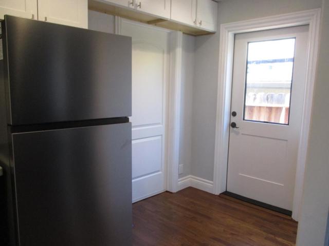 8950 Rancho Hills Drive, Gilroy CA: https://media.crmls.org/mediaz/d78cb2d3-7988-4906-8b7d-83faabe55ab1.jpg
