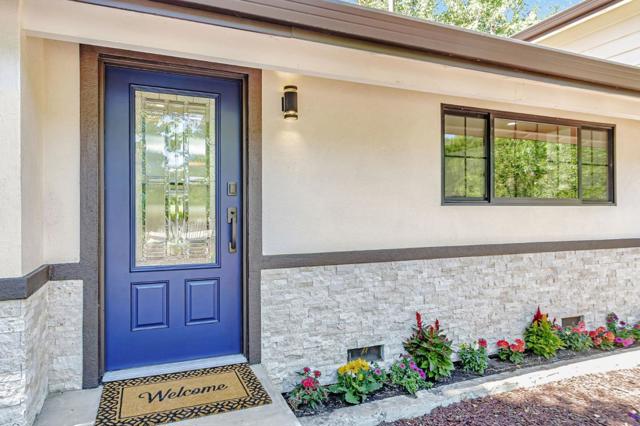 19680 Crestbrook Drive, Saratoga CA: https://media.crmls.org/mediaz/d78cbce9-af73-4aec-ac15-6320181ccde6.jpg