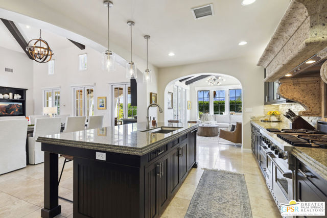 27 Cassis Circle, Rancho Mirage CA: https://media.crmls.org/mediaz/d78d069c-e48d-4707-b2a6-48efd10b63c9.jpg