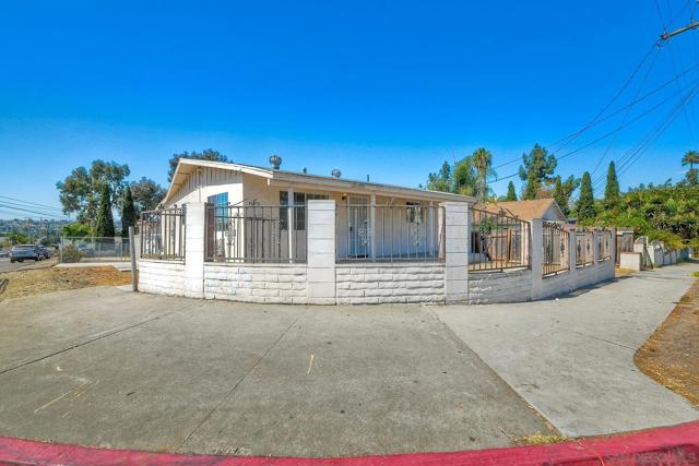 1002 Leland St, Spring Valley, California 91977, ,Multi-Family,For Sale,Leland St,240023451SD