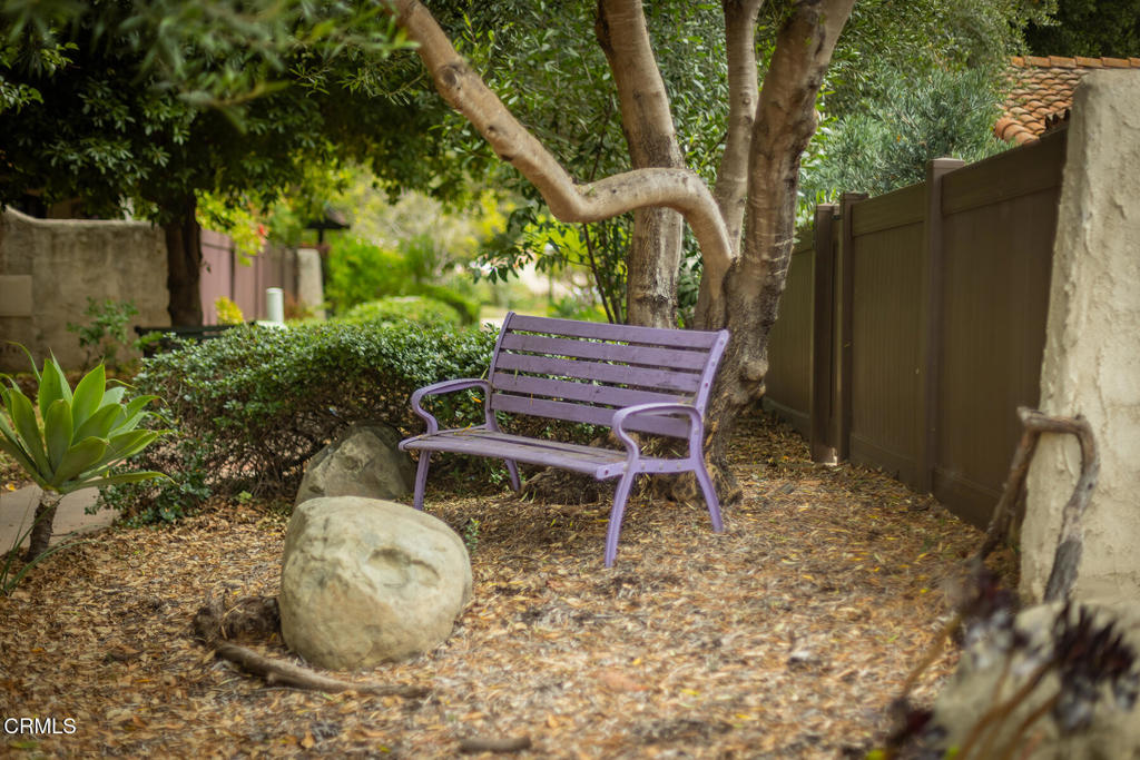 https://media.crmls.org/mediaz/d78d9671-4d87-412a-8b9e-3d0369f934a9.jpg?preset=X-Large