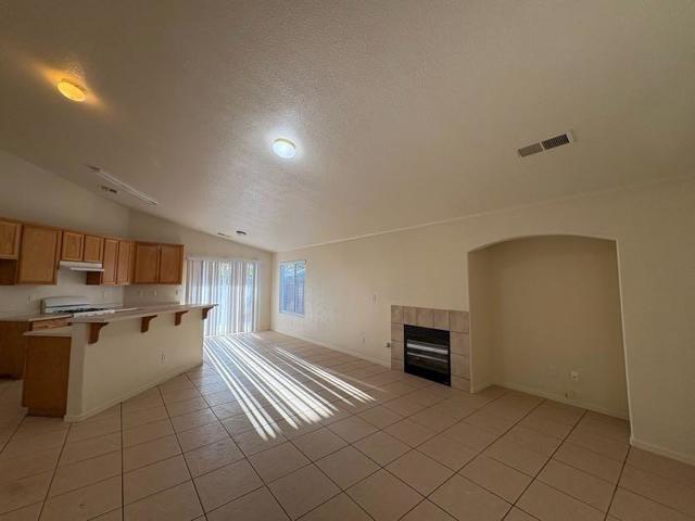 2443 N Shoemaker Avenue, Merced CA: https://media.crmls.org/mediaz/d78f2cfe-fa68-4b3e-9838-35d3e5ca2385.jpg