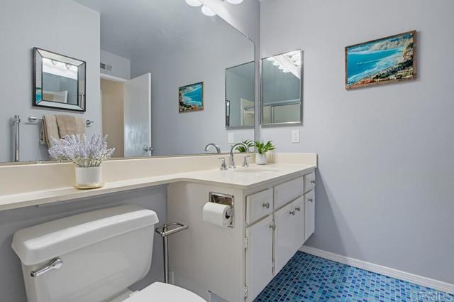 Detail Gallery Image 24 of 46 For 17347 Plaza Maria, San Diego,  CA 92128 - 2 Beds | 2 Baths