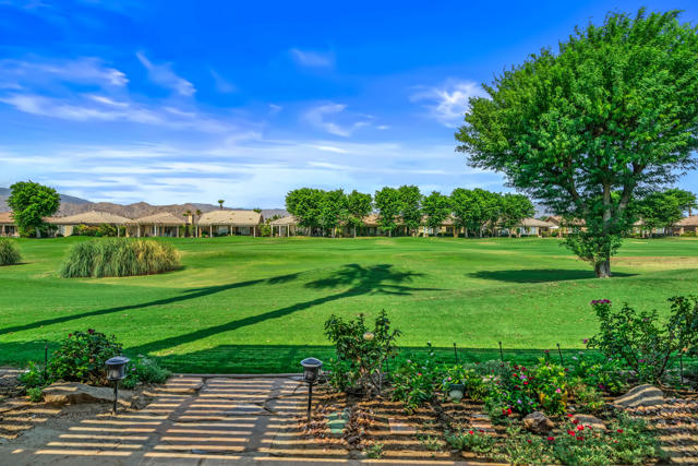 43347 N Heritage Palms Drive, Indio CA: https://media.crmls.org/mediaz/d790015d-6e45-4872-a012-82915aff192e.jpg