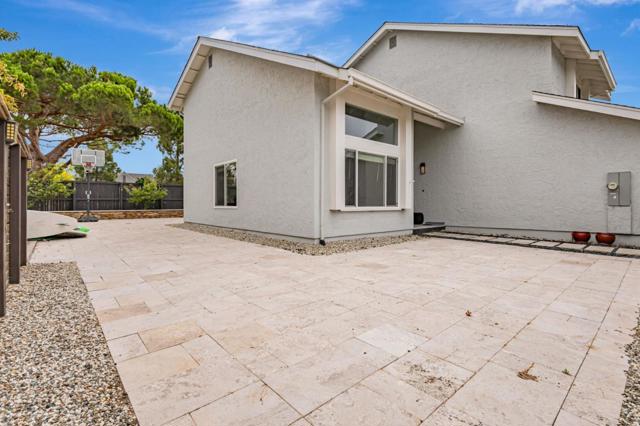 578 Seahorse Lane, Redwood City CA: https://media.crmls.org/mediaz/d7900966-fbf1-4273-a813-984b3c6511bf.jpg