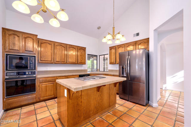 751 Wildwood Avenue, Thousand Oaks CA: https://media.crmls.org/mediaz/d7904cfc-30a6-4983-959e-064659bef2c7.jpg