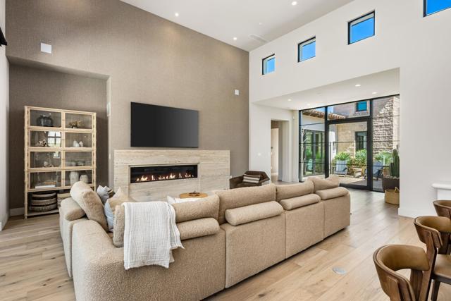 Image 17 of 63 For 78751 Deacon Drive