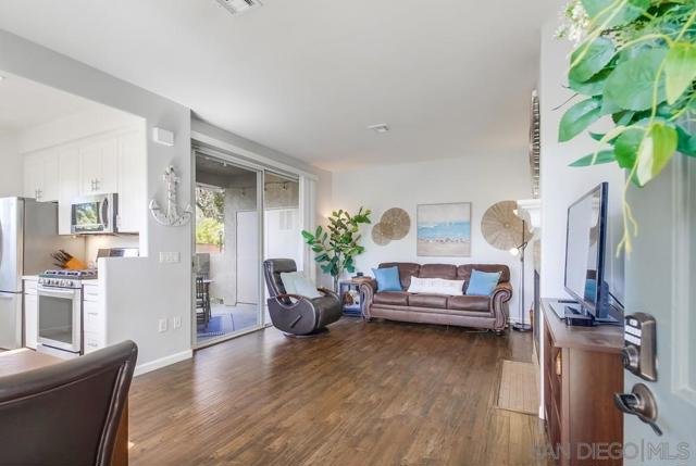 3534 Caminito El Rincon, San Diego CA: https://media.crmls.org/mediaz/d790bf47-73f0-4b15-b9a0-770d209b582d.jpg
