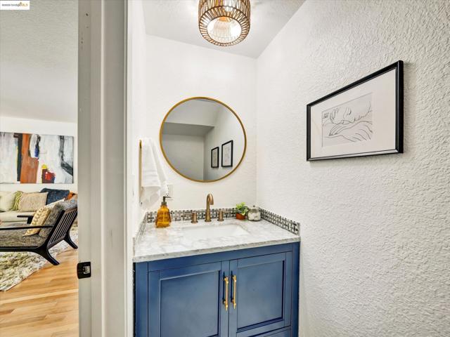 336 Washington Ave, Richmond CA: https://media.crmls.org/mediaz/d790ee56-24e7-4a57-ac16-78b4e88e1d47.jpg