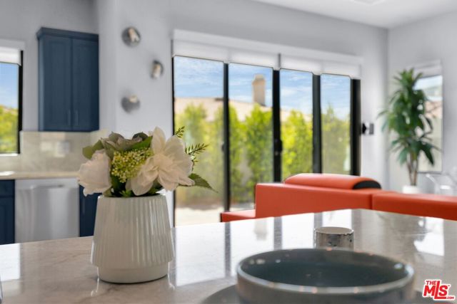 Image 14 of 66 For 80803 Sunglow Court