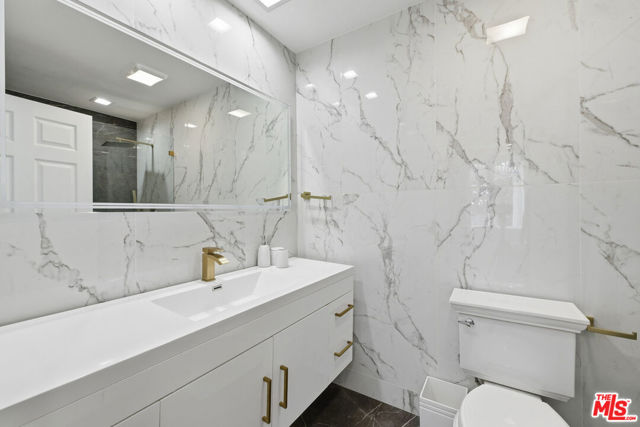 24366 La Masina Court, Calabasas CA: https://media.crmls.org/mediaz/d792be2a-dbd9-4d3c-ab69-71db56f1782c.jpg