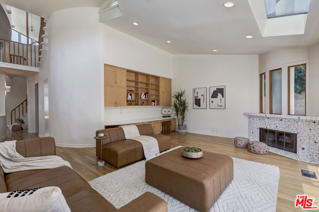 MLS #25553523 image #17