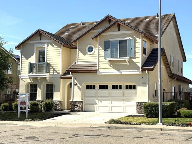 7862 Ridgeline Place, Dublin CA: https://media.crmls.org/mediaz/d793b04d-396f-4fd9-b7df-5e3d11f7063c.jpg