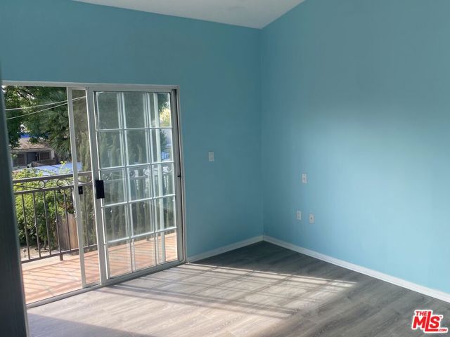 Image 23 of 31 For 6648 Gaviota Avenue