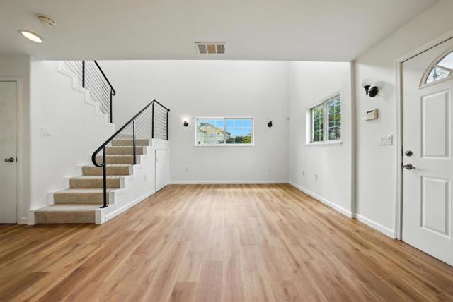 2930 Magnolia Street, Oakland CA: https://media.crmls.org/mediaz/d7952766-5fa3-4495-8664-856665941761.jpg