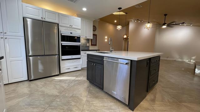 54925 Avenida Alvarado, La Quinta CA: https://media.crmls.org/mediaz/d795ed5e-f0eb-4946-abb5-e1640be87f95.jpg